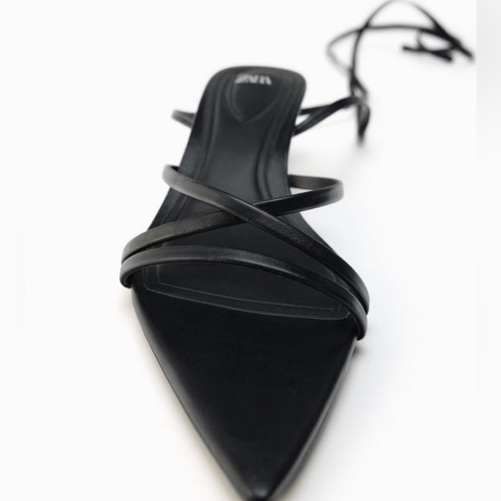 Zara Black Pointed Toe Strappy Ankle Tie Sandals - Picture 6 of 8